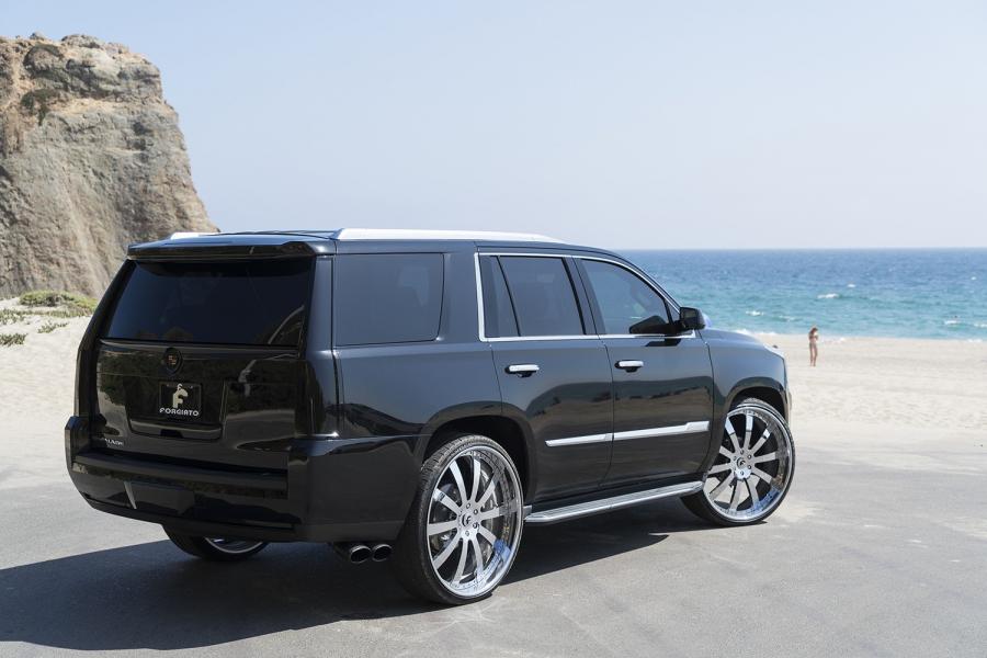  Cadillac Escalade on Forgiato Wheels (Concavo) 2016 года  (фото 2 из 4)